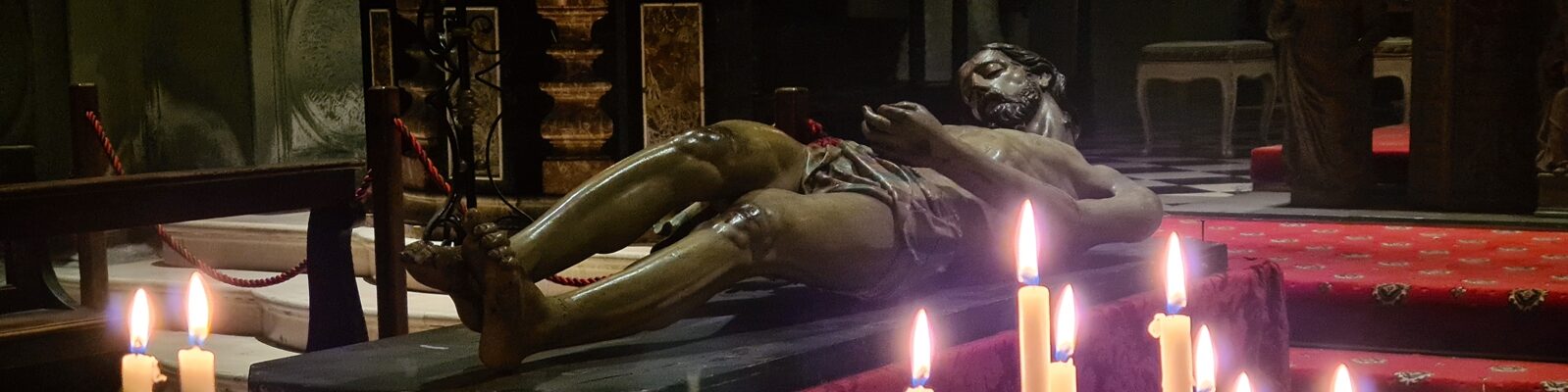 STATUA CRISTO MORTO
